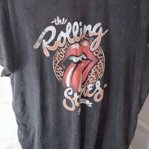 Maurices Charcoal Graphic Tee